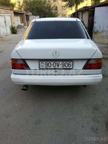 Mercedes E 200 1991, 345,000 km - 2.0 l - Bakı