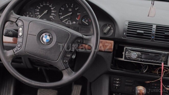 BMW 525 1998, 280,000 km - 2.5 л - Gəncə