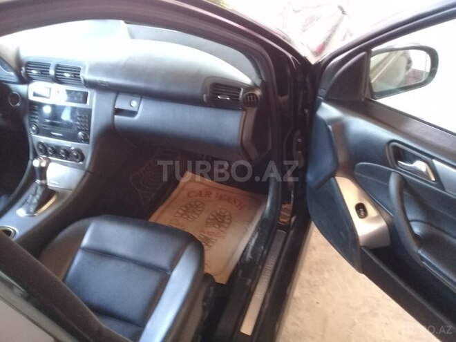 Mercedes C 240 2002, 211,000 km - 2.6 л - Bakı