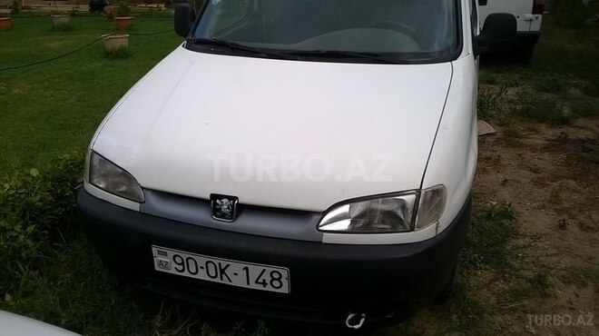 Peugeot Partner 2002, 340,000 km - 1.9 l - Bakı