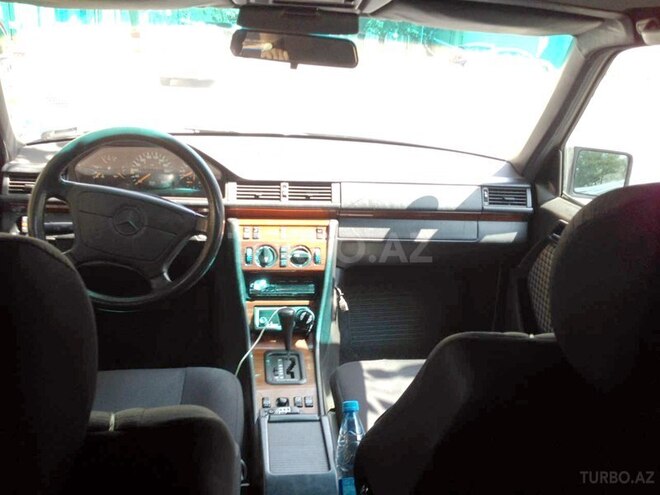 Mercedes E 220 1994, 315,000 km - 2.2 l - Bakı