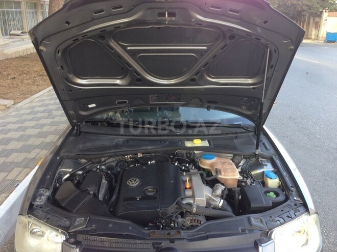 Volkswagen Passat 2004, 220,000 km - 2.0 l - Bakı