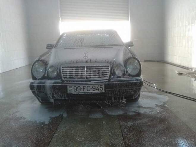 Mercedes E 240 1998, 215,161 km - 2.4 л - Bakı