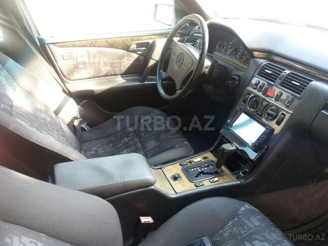 Mercedes C 230 1996, 250,000 km - 2.3 l - Sumqayıt