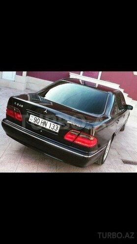Mercedes E 260 2000, 290,000 km - 0.3 л - Bakı