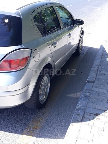 Opel Astra 2005, 145,600 km - 1.6 л - Bakı