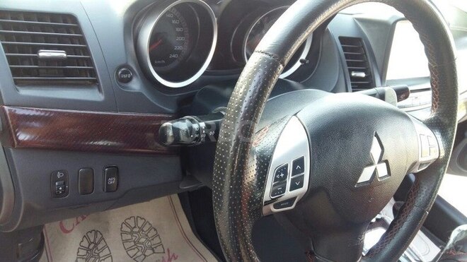 Mitsubishi Lancer 2008, 125,000 km - 2.0 l - Yevlax