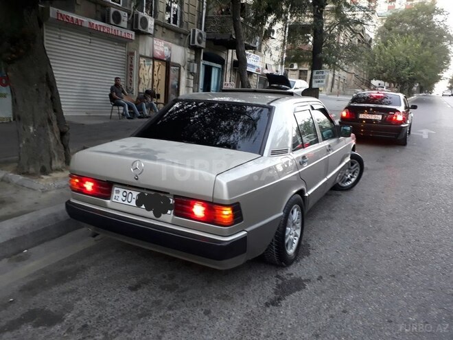 Mercedes 190 1988, 335,000 km - 2.0 л - Bakı