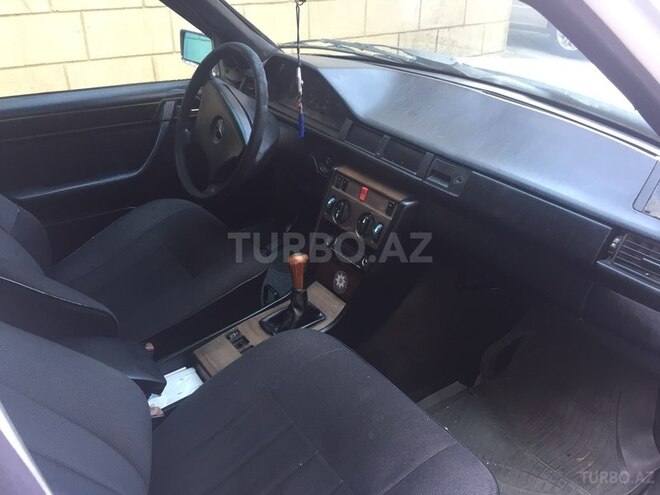 Mercedes E 200 1989, 355,000 km - 2.0 l - Bakı