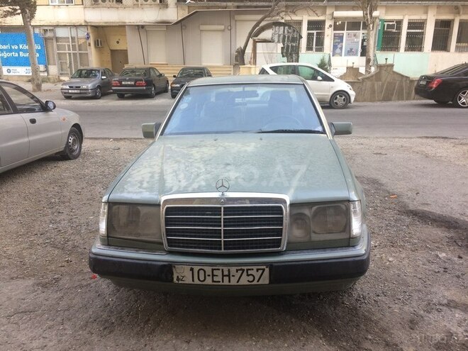 Mercedes E 230 1990, 430,660 km - 2.3 l - Bakı