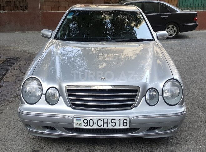 Mercedes E 220 1999, 310,000 km - 2.2 l - Bakı