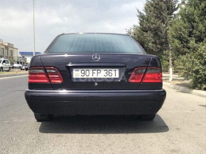 Mercedes E 230 1996, 200,000 km - 2.3 l - Sumqayıt