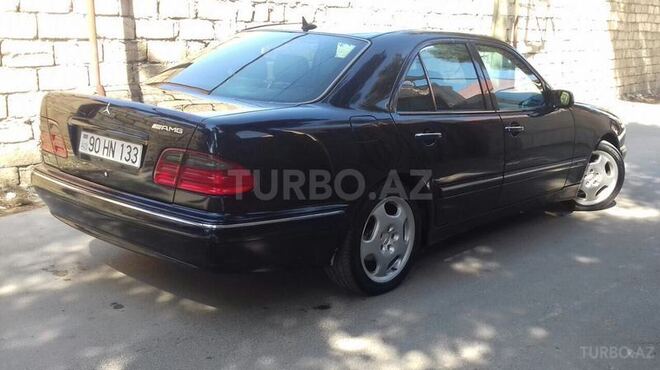 Mercedes E 240 2000, 295,000 km - 2.6 л - Bakı