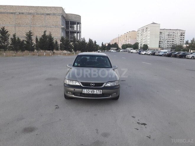 Opel Vectra 1996, 250,000 km - 1.8 l - Sumqayıt