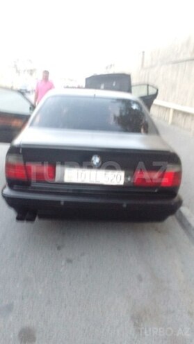 BMW 525 1988, 150,000 km - 2.5 l - Bakı