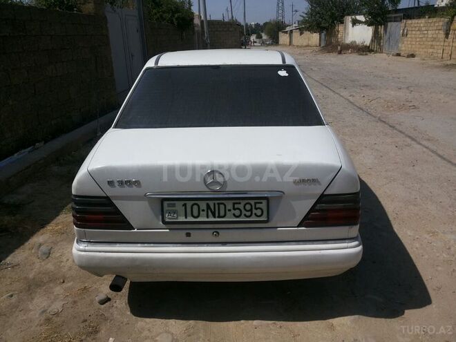 Mercedes E 300 1994, 490,155 km - 3.0 l - Sumqayıt