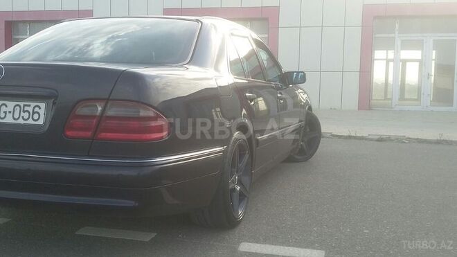 Mercedes  1999, 280,000 km - 5.6 l - Bakı