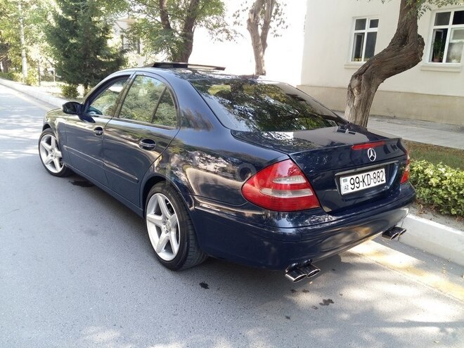 Mercedes E 240 2004, 295,000 km - 2.6 l - Mingəçevir