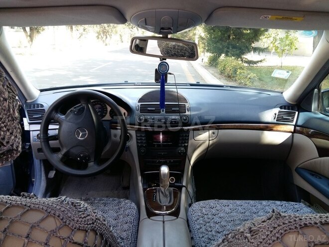 Mercedes E 240 2004, 295,000 km - 2.6 l - Mingəçevir