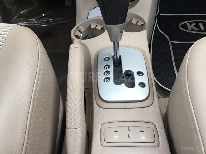 Kia Sportage 2008, 137,000 km - 2.0 l - Bakı