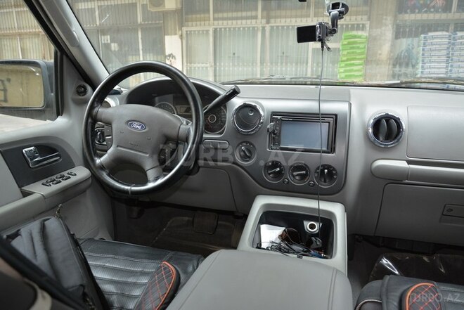 Ford  2005, 183,000 km - 5.4 л - Bakı