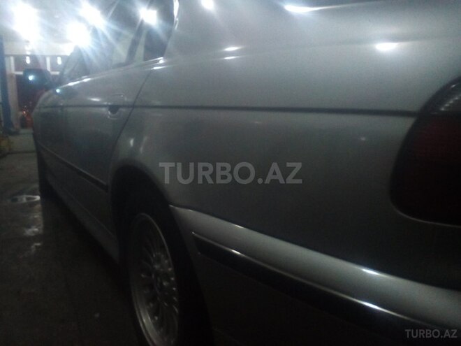 BMW 528 1998, 275,000 km - 2.8 l - Bakı