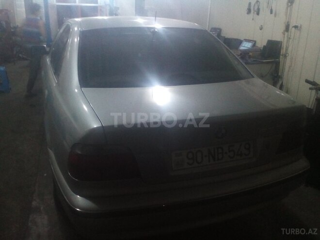BMW 528 1998, 275,000 km - 2.8 l - Bakı