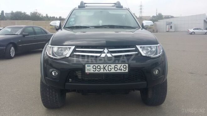 Mitsubishi L200 2013, 100,000 km - 2.5 l - Bakı