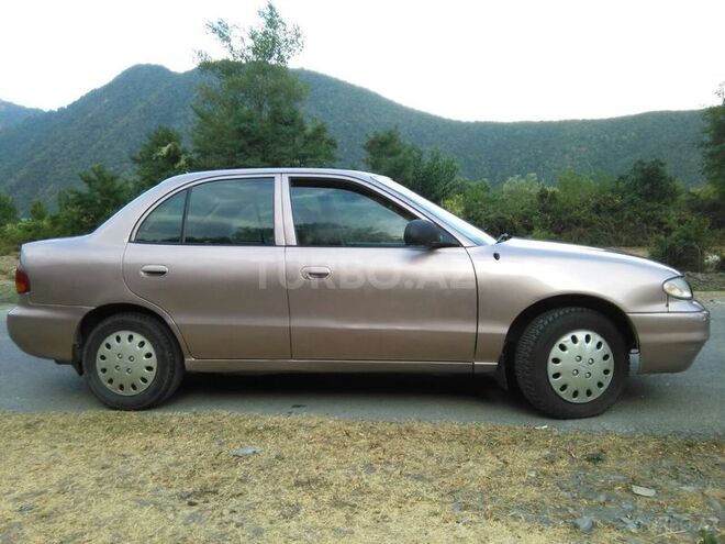 Hyundai Accent 1996, 423,000 km - 1.5 l - Şəki