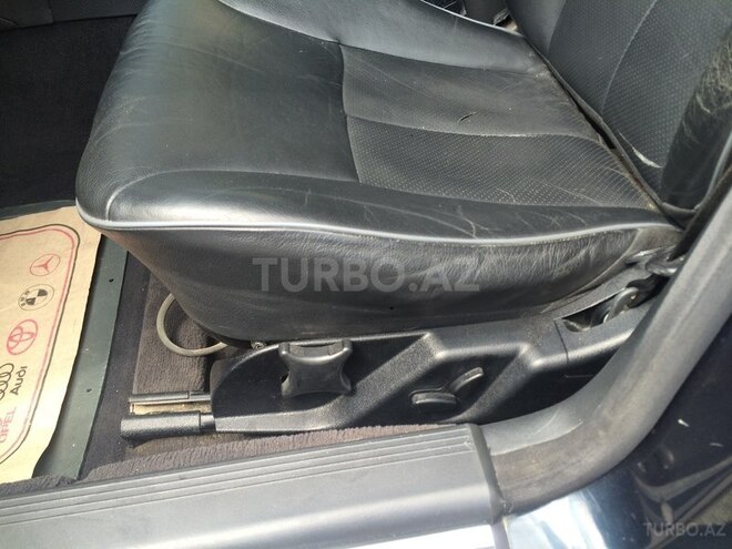 Mercedes E 220 2000, 270,000 km - 2.2 l - Bakı
