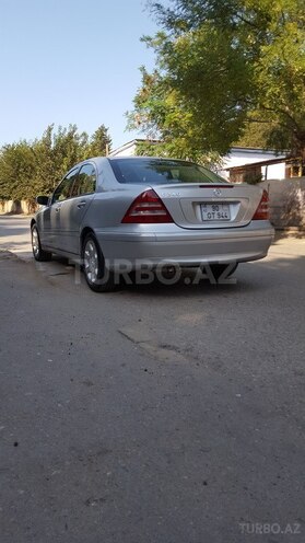 Mercedes C 240 2005, 250,000 km - 2.6 l - Bakı