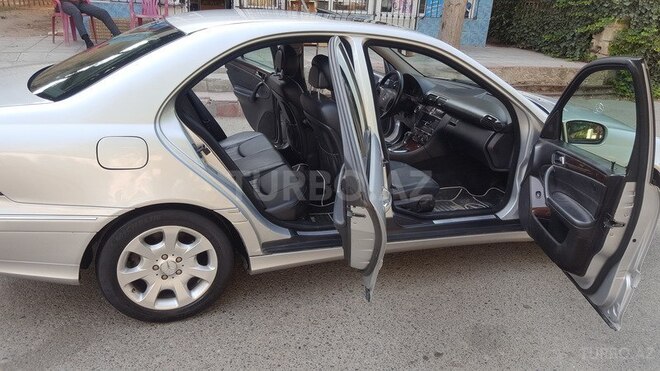 Mercedes C 240 2005, 250,000 km - 2.6 l - Bakı