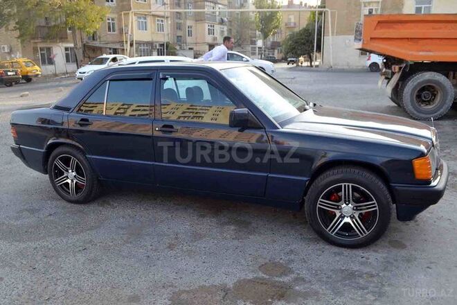 Mercedes 190 1990, 218,000 km - 2.0 l - Bakı