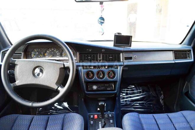 Mercedes 190 1990, 218,000 km - 2.0 l - Bakı