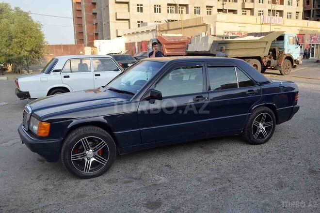 Mercedes 190 1990, 218,000 km - 2.0 l - Bakı