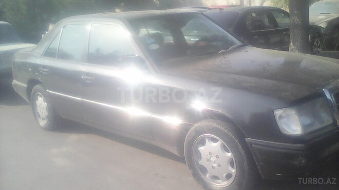 Mercedes E 200 1990, 36,665 km - 0.2 l - Bakı