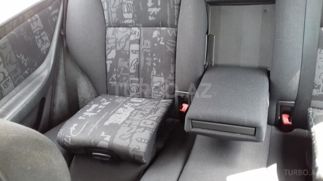 Mercedes E 240 1998, 320,314 km - 2.4 l - Bakı