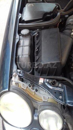 Mercedes E 240 1998, 320,314 km - 2.4 l - Bakı