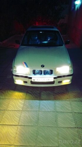 BMW 318 1992, 330,000 km - 1.8 л - Bakı