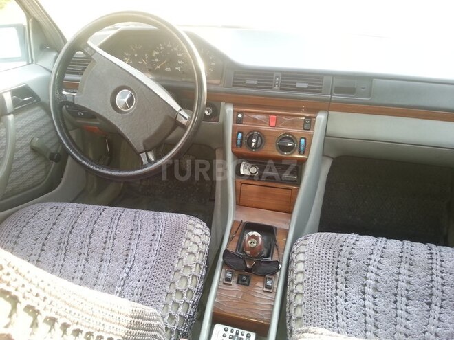 Mercedes E 200 1991, 358,000 km - 2.0 l - Bakı