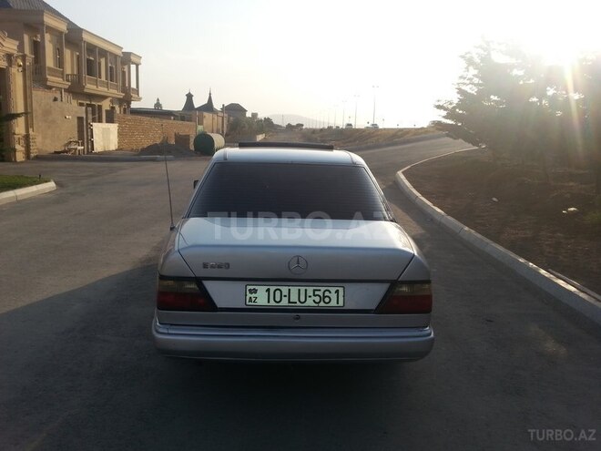 Mercedes E 200 1991, 358,000 km - 2.0 l - Bakı