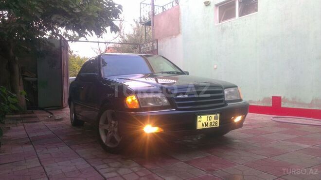 Mercedes C 230 1997, 307,000 km - 2.3 l - Sumqayıt