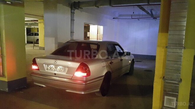 Mercedes C 220 1998, 330,185 km - 0.2 л - Bakı
