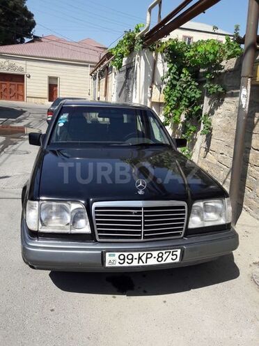 Mercedes E 300 1995, 250,000 km - 3.0 l - Bakı