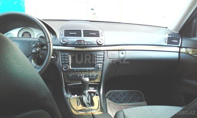 Mercedes E 220 2006, 275,000 km - 2.2 l - Bakı