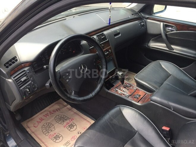 Mercedes E 220 2000, 270,000 km - 2.2 l - Bakı