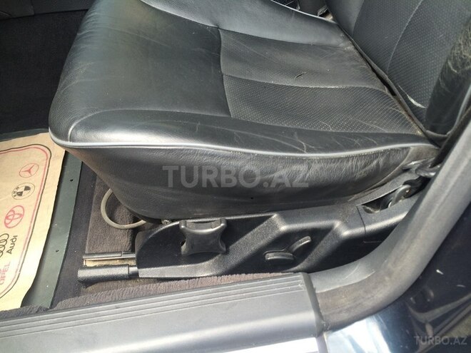 Mercedes E 220 2000, 270,000 km - 2.2 l - Bakı