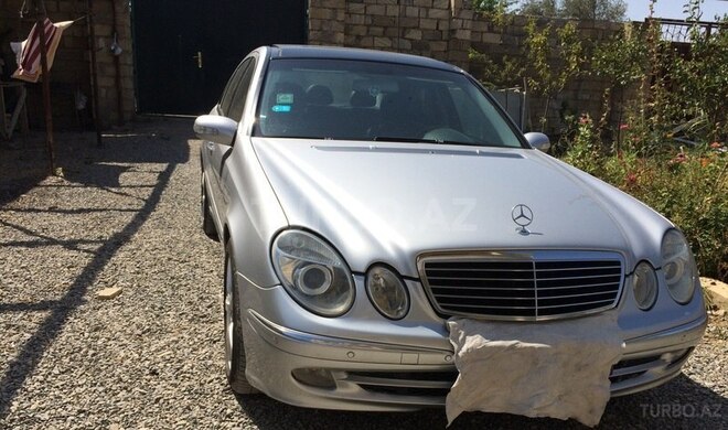 Mercedes E 320 2002, 264,000 km - 3.2 l - Sumqayıt