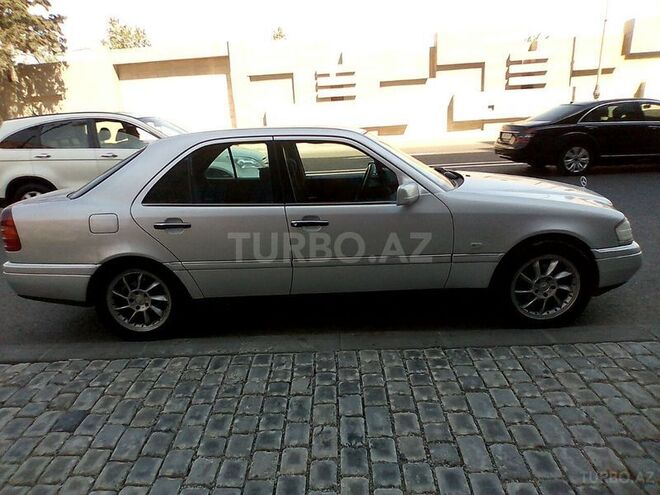 Mercedes C 220 1994, 300,000 km - 2.2 l - Bakı