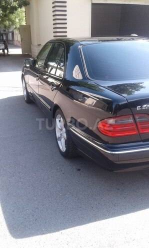 Mercedes E 320 2000, 350,000 km - 3.2 l - Mingəçevir